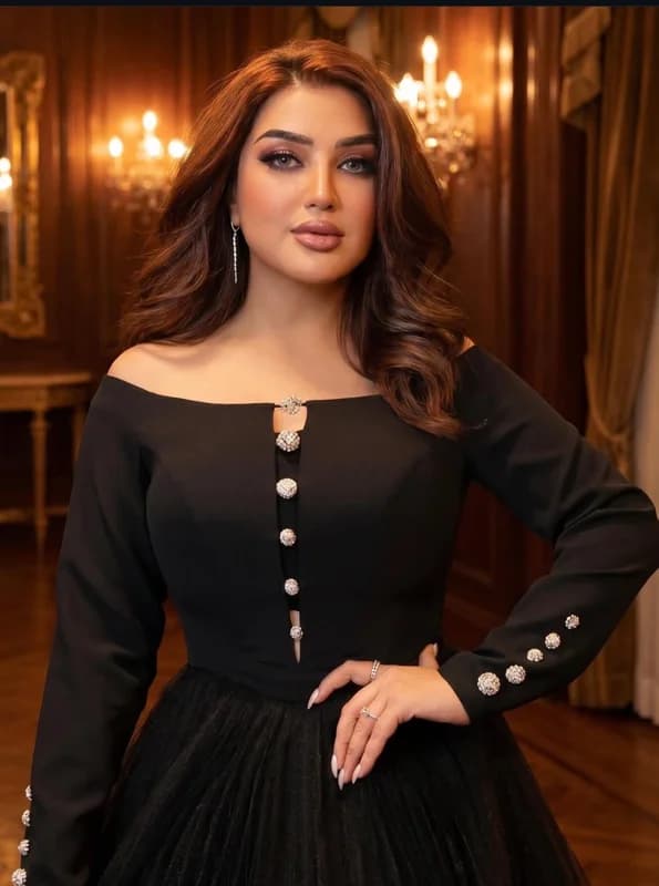 Ghezal Enayat